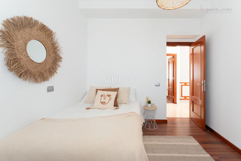 Foto f34c1877-647f-40f2-b3d1-5f5cc0b49e60. Doppelhaus in calle aires de lima 14b in Las Mesas - El Toscón Palmas de Gran Canaria (Las)