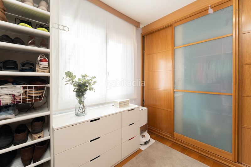 Foto 0a44c9e2-e0d3-473c-9613-dea91da600d5. Casa aparellada a calle alejandro dávila león 3 a Telde