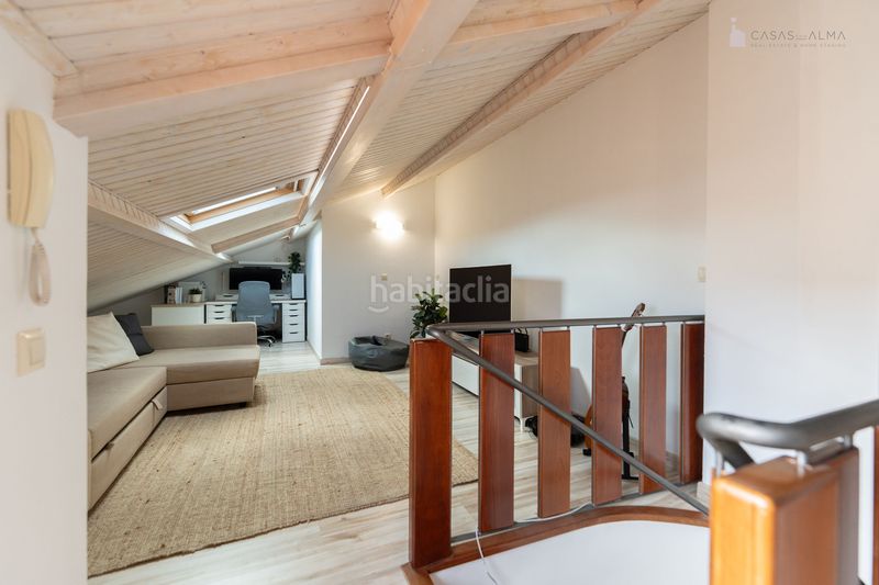 Foto 0bbb18de-525a-43c5-a69b-42c81d97a547. Casa aparellada a calle alejandro dávila león 3 a Telde