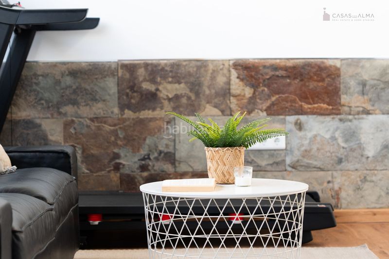 Foto 1822e134-930d-4f6b-b3cf-77b8c112fab8. Casa aparellada a calle alejandro dávila león 3 a Telde