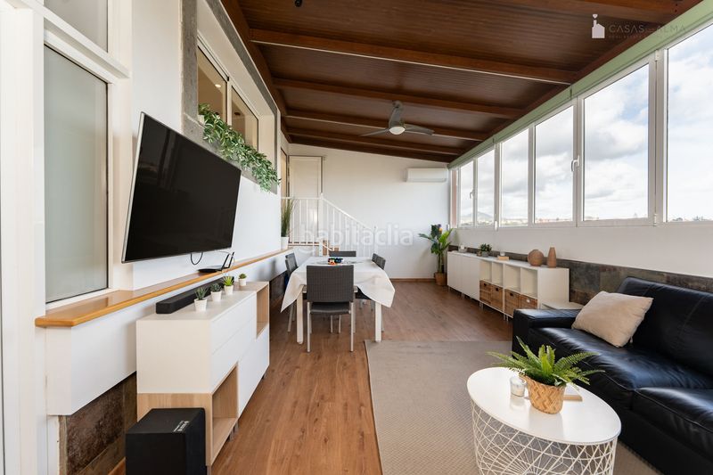 Foto 60323c33-3ed2-4476-9ded-64cf8444db5c. Casa aparellada a calle alejandro dávila león 3 a Telde