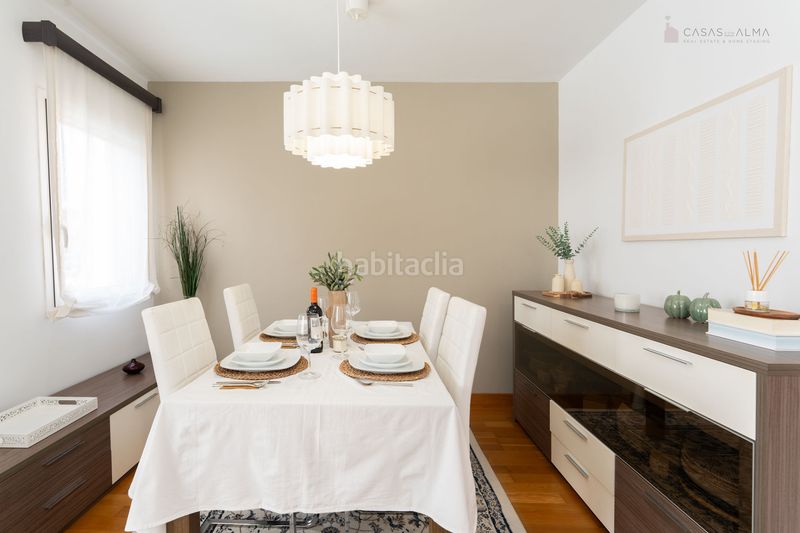 Foto 63f4dec6-46db-46f9-abfd-479e01df33f7. Casa aparellada a calle alejandro dávila león 3 a Telde