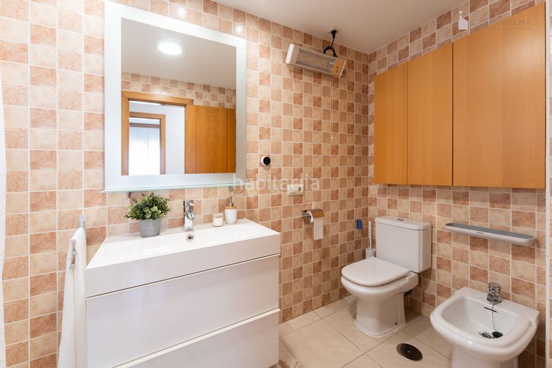 Foto 6710a3ab-3303-41fe-9758-24d8465b3ec5. Casa aparellada a calle alejandro dávila león 3 a Telde