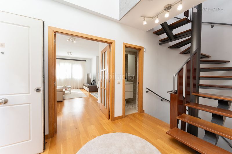 Foto b63c97b7-da8d-42ae-a120-8c1988932b33. Casa aparellada a calle alejandro dávila león 3 a Telde