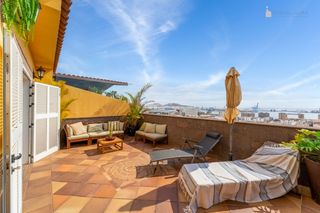 Casa bifamiliare  Paseo san antonio. Pareado con vistas impresionantes en paseo san antonio