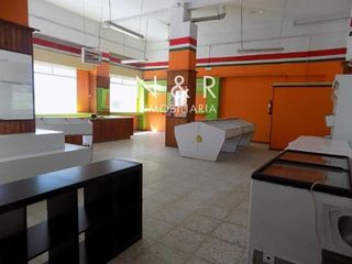Local Comercial a SANTA UXIA DE RIBEIRA