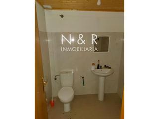 Location Local commercial  Rosalia de castro. Se alquila local comercial en o milladoiro.