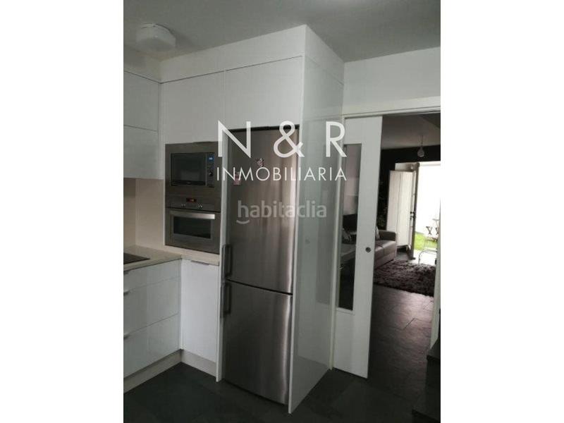 Foto c8a144f0-e69f-4909-94b5-5668405800b1. Casa a Campus Sur - Santa Marta Santiago de Compostela