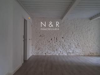 Location Local commercial à Santo agostiño 7. Se alquila local en rúa santo agostiño