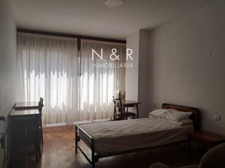 Location Appartement  Rosalia castro. Se alquila piso para estudiantes  avenida de rosalía de castro