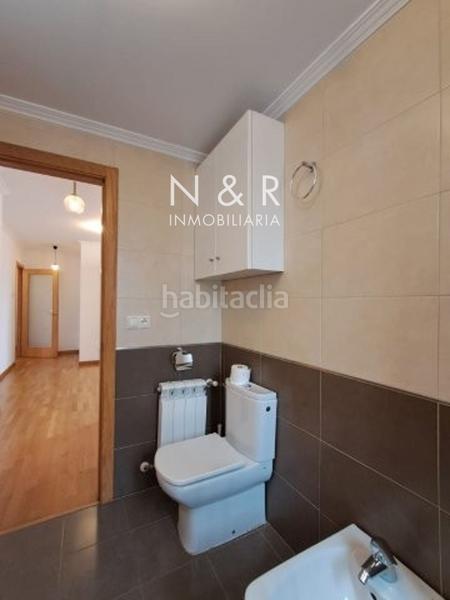 Foto c4cf2559-9539-42b7-947e-546b2a012002. Piso luminoso piso en venta en santa marta en Campus Sur - Santa Marta Santiago de Compostela