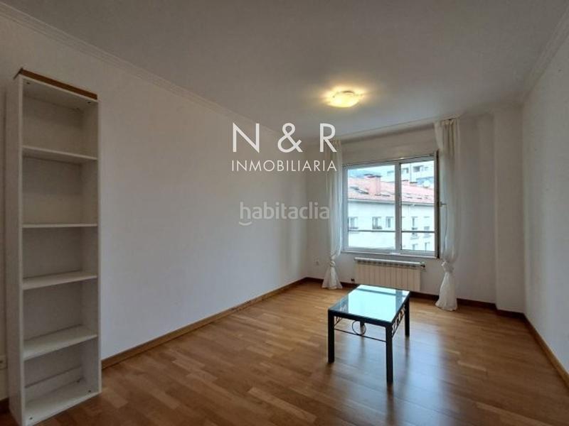 Foto ee9bdde0-ea6c-4146-895a-336064b60431. Piso luminoso piso en venta en santa marta en Campus Sur - Santa Marta Santiago de Compostela