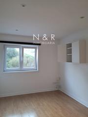 Location Appartement à Estrada 6. Se alquila piso luminoso en la zona de sar  calle estrada