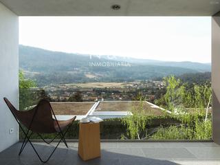 Reihenhaus  N/a. Se vende chalet pareado en portela de villestro