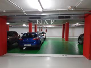 Miete Autoparkplatz in Liberdade 11. Se alquila plaza de garaje en santa marta