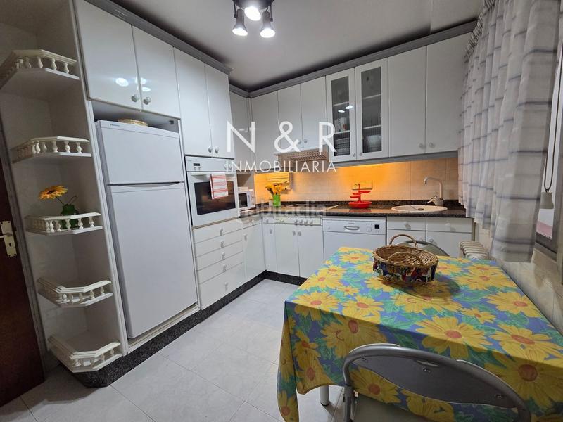 Foto f2feb030-baf7-4572-a18d-253d4f4b1f31. Miete etagenwohnung in Ensanche - Sar Santiago de Compostela