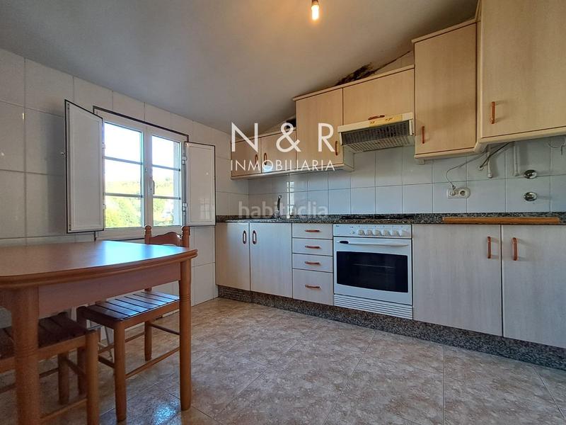 Foto 34b48774-e944-4165-b80d-abdb54bdc419. Alquiler ático se alquila ático en sar rúa ponte de sar en Santiago de Compostela