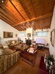 Casa  Galanas. Se vende casa en teo