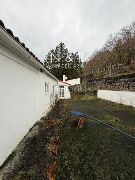 Foto fb6b7902-671b-4cf3-ae18-d5aea634ffbf. Casa amb calefacció aparcament a Teo