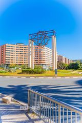 Location Appartement à Granja de rocamora 16. Piso en gran vía 3 habitaciones, garaje y trastero.