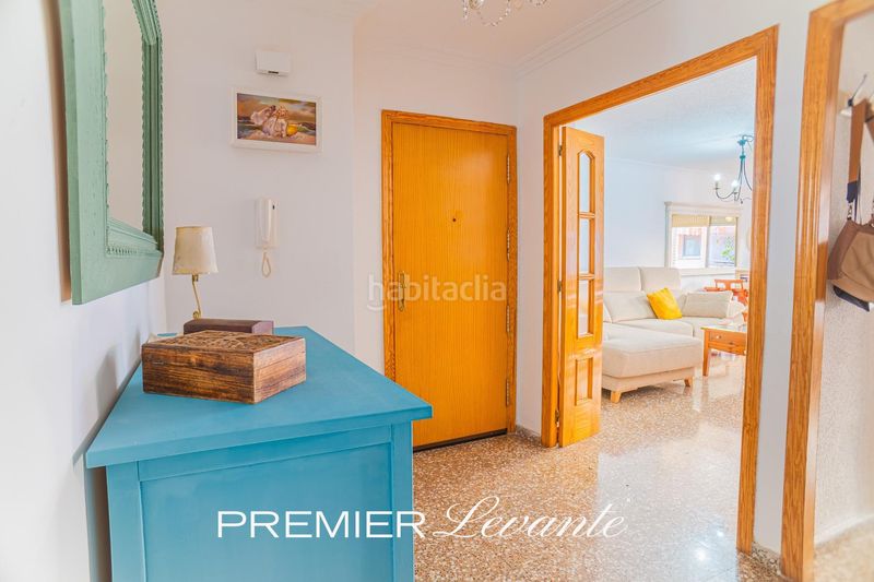 Foto eab786f6-e267-4e9b-b08f-5ea44562980c. Pis a Carolinas Altas Alicante