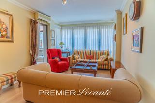 Rent Flat in Avenida avenida de la estación, 20 20. Vivienda amueblada y equipada, 3hab y 2 baños, garaje opcional,