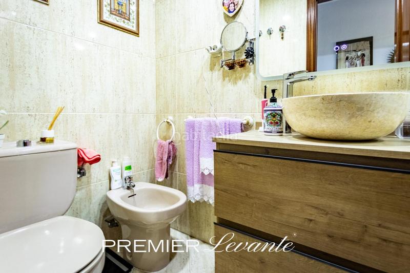 Foto 875a4fe6-cd88-491f-a07f-3d585e0ebec9. Piso moderno piso con piscina y terraza en Garbinet - Parque de las Avenidas Alicante