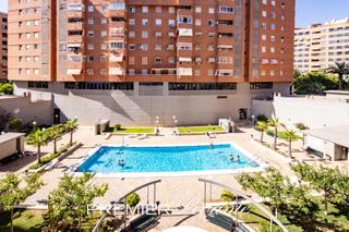 Pis  Dr jose luis de la vega. Moderno piso en alicante con piscina y terraza