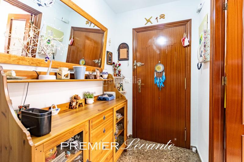 Foto d1c01364-1505-4b39-a914-f4cb35f3b08d. Piso moderno piso con piscina y terraza en Garbinet - Parque de las Avenidas Alicante