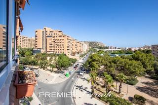 Pis  Dr jose luis de la vega. Moderno piso en alicante con piscina y terraza