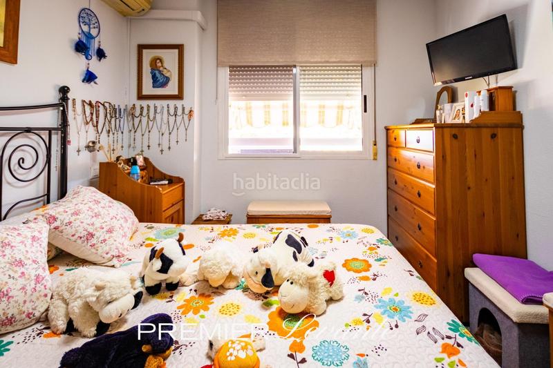 Foto db896353-63bf-4611-add1-8074d6dcd2e5. Piso moderno piso con piscina y terraza en Garbinet - Parque de las Avenidas Alicante