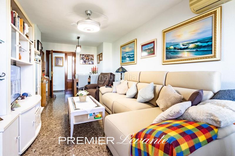 Foto f14e87f3-32d3-498b-a164-37336553bcb8. Piso moderno piso con piscina y terraza en Garbinet - Parque de las Avenidas Alicante