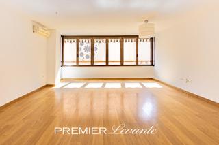 Location Appartement  Calle tucuman. Espléndido piso en el corazón de alicante