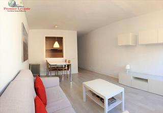 Lloguer Pis  Avenida ramon y cajal. Piso reformado, 1 habitación en el corazón de alicante