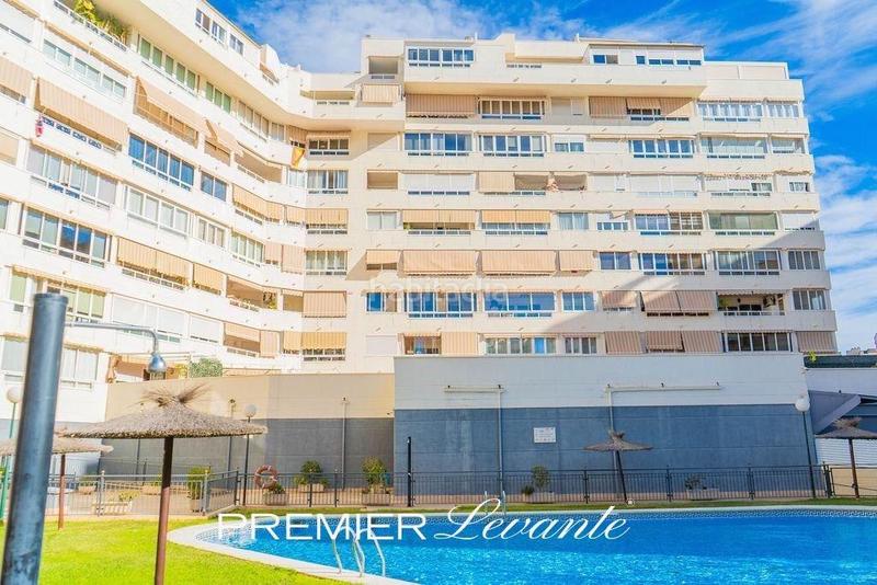 Foto 0c0f0068-6995-49f5-baf1-9527bfa23c44. Piso en calle pedro ferrandiz 17 un hogar para disfrutar en playa de san juan en Alicante