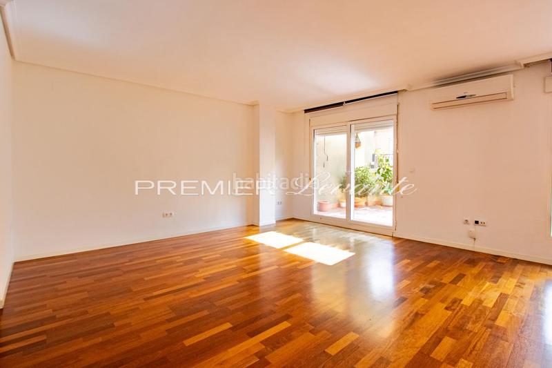 Foto a9b2b42d-548d-41f3-8f18-16acaa2992ec. Rent penthouse with heating parking in Alipark Alicante