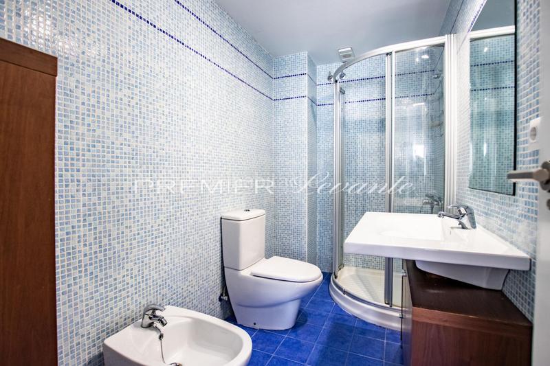Foto c93b55ed-bbdd-437a-b7dd-e8ab866ddb9e. Rent penthouse with heating parking in Alipark Alicante