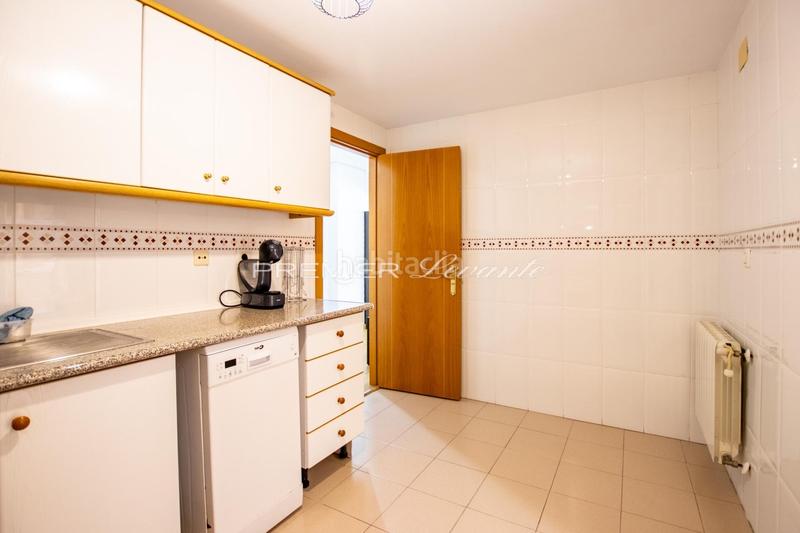 Foto 1b6084d1-06f8-4c9a-ac19-8f8574a6b76c. Rent flat with parking pool in Babel Alicante