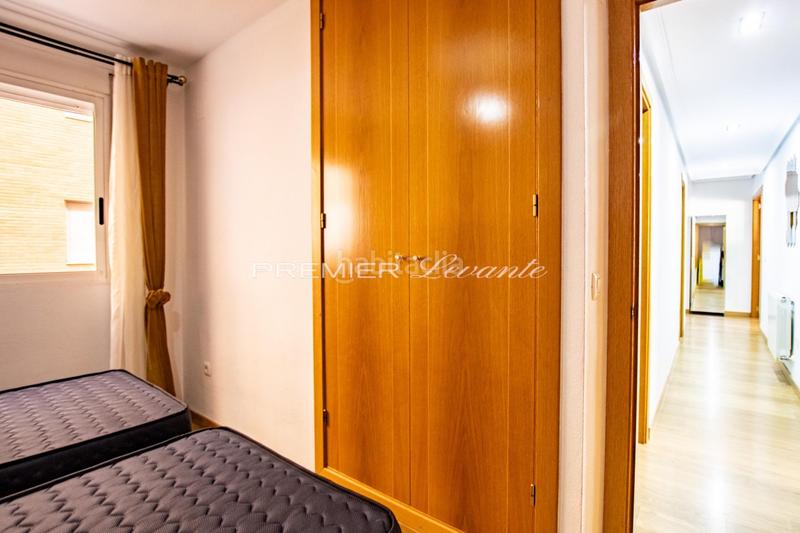 Foto 67a6f126-f90f-48d9-887e-b10b94b484ad. Rent flat with parking pool in Babel Alicante