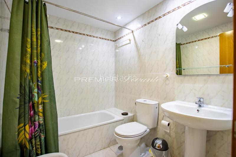 Foto 87730e74-569b-4192-89d8-7ec63ed51d6e. Rent flat with parking pool in Babel Alicante