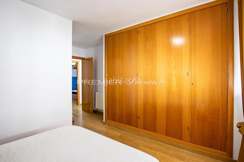Foto d50adf79-f92f-461a-9a69-8f1c6fb19194. Rent flat with parking pool in Babel Alicante