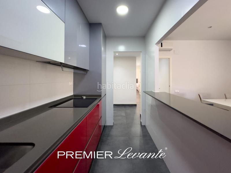 Foto a559da19-aa7e-4b4f-ba58-587b6224c087. Alquiler piso en avenida paises escandinavos 6 piso zona playa san juan en Alicante