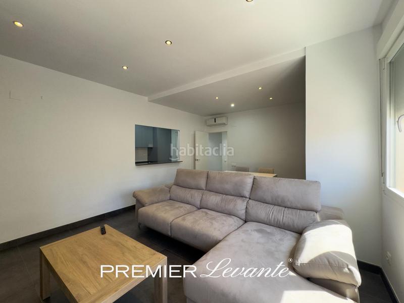 Foto afb5a1d0-d4ff-4505-9647-cb9e8f813c29. Alquiler piso en avenida paises escandinavos 6 piso zona playa san juan en Alicante