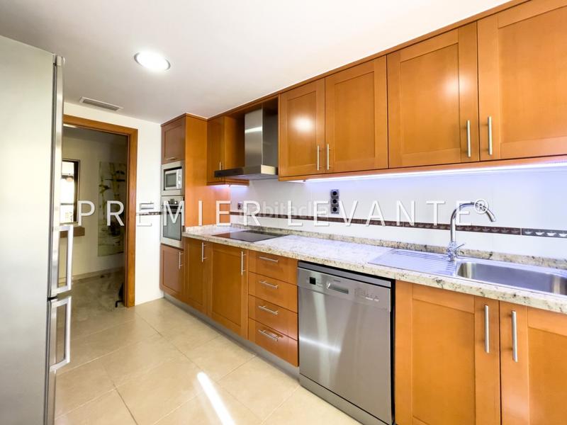 Foto 2030c10c-4af8-4af3-9c76-e0e5dd1fba39. Appartamento con riscaldamento parcheggio piscina in Alicante