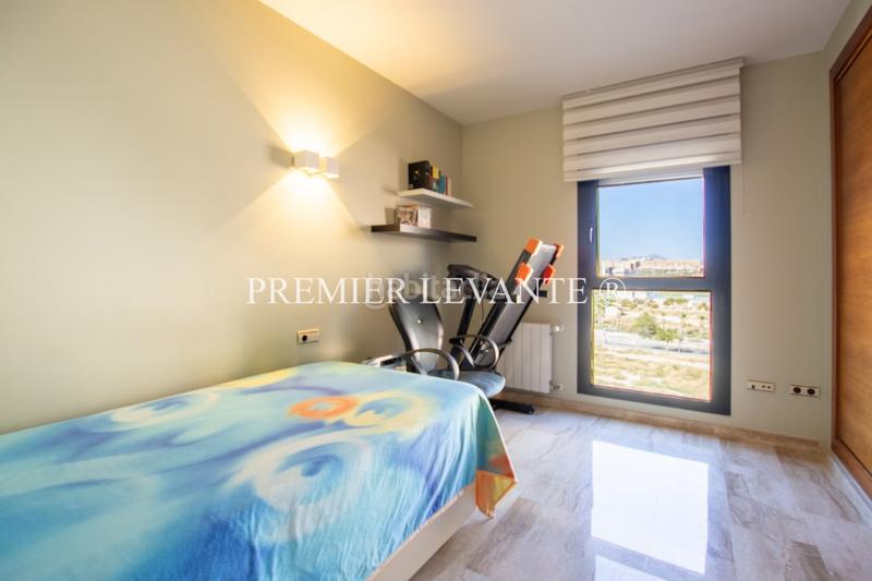 Foto 5a0c100f-5bd7-4cd8-bae2-2af4187c4bc0. Appartamento con riscaldamento parcheggio piscina in Alicante