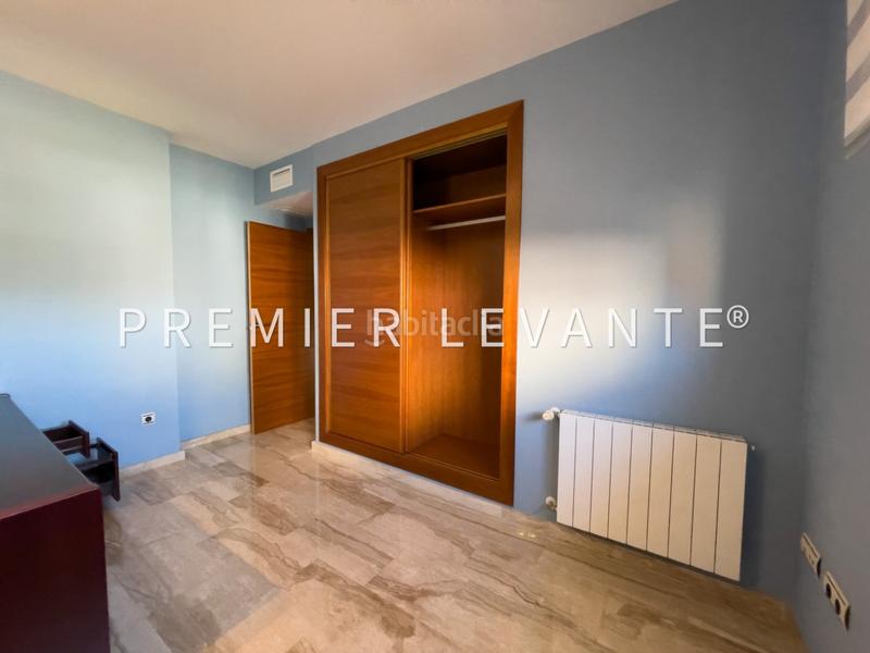 Foto 89c30c78-e3aa-40ac-a1d5-a0a75712d031. Appartamento con riscaldamento parcheggio piscina in Alicante