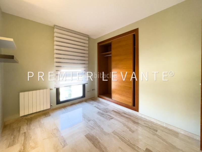 Foto a851e60c-b352-49b0-ac18-5c9edcbe89b7. Appartamento con riscaldamento parcheggio piscina in Alicante