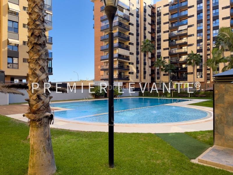 Foto b2b5fb8e-43f5-4226-a07e-92aa627baee2. Appartamento con riscaldamento parcheggio piscina in Alicante