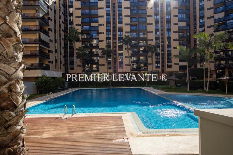 Foto f6e15037-51ef-4bbe-a536-5a28aa6418d5. Appartamento con riscaldamento parcheggio piscina in Alicante