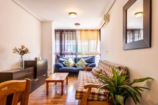 Flat in Calle Profesores Hermanos Muñoz